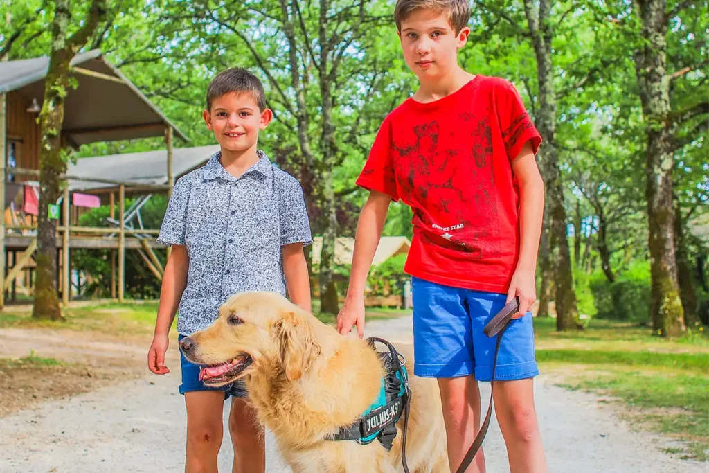 camping dans le lot acceptant vos animaux a quatre pattes