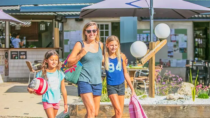 promotionele aanbiedingen camping les hirondelles