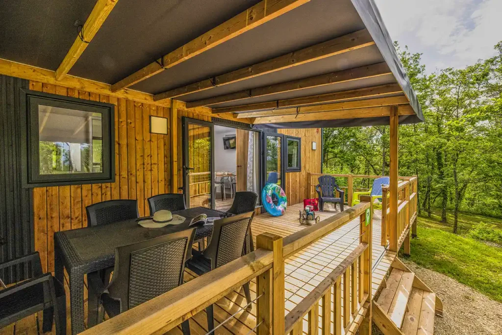 all types of mobile homes in the lot to satisfy you