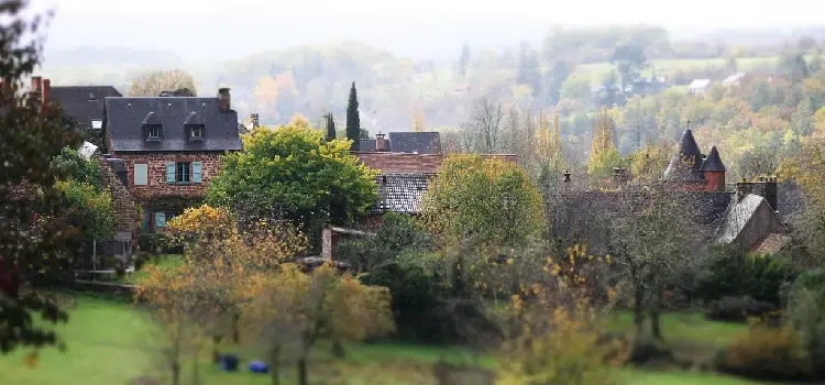 Paysage du village Collonges la Rouge