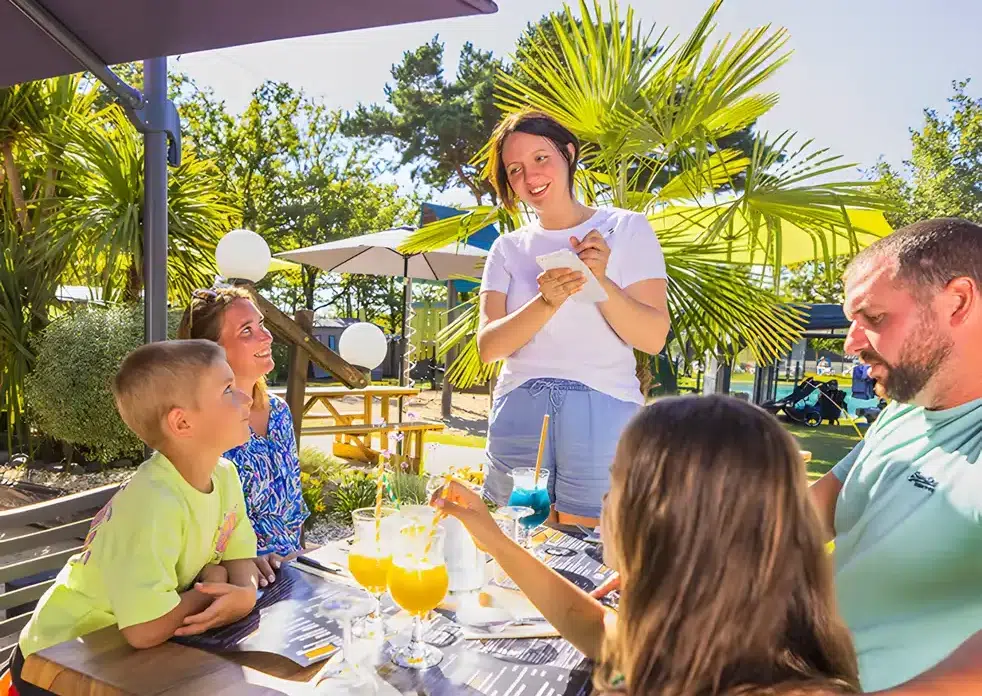 restaurant camping les hirondelles (1)